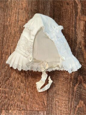 Vintage White Lace Baby Bonnet - Cream Trim